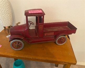 International Harvester 1926 Toy truck