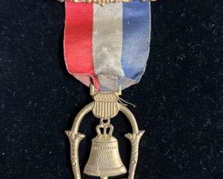 064 1950 San Fran PanamaPacific Expo Liberty Bell Pin