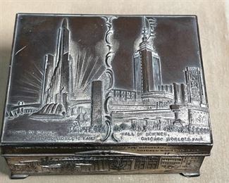 138 Vintage 1933 Metal Trinket Box from the Chicago Worlds Fair