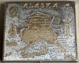 140 Alaska Land of the Midnight Sun compact
