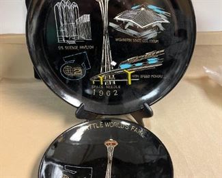 Seattle World Fair black lacquer plate and bowl
