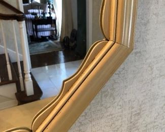 Detail on the mirror