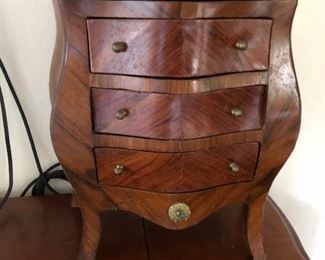 Jewelry chest with marble top