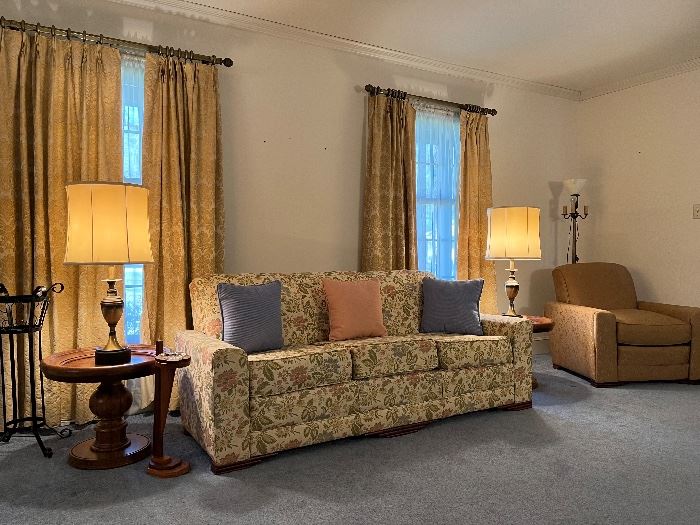 Estate Sale by E. Matthews in Sherwood Forest... starts on 2/11/2022