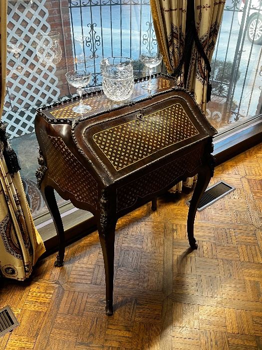 Napoleon III French Petite Writing Desk. 