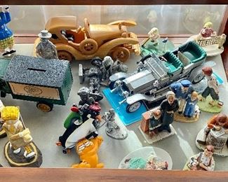 Vintage toys and bank