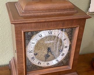 Howard Miller Bracket clock