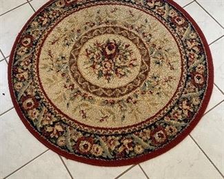 Quality round Foyer Rug.