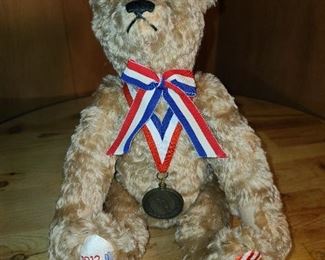 Steiff Teddy Bear 1912 --> 1992