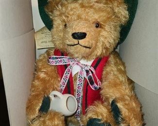 Hermann Octoberfest Bear In Box