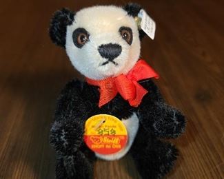 Steiff Hobby Center Toys 1988 Mohair Panda