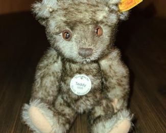Steiff Teddy 1926 Commemorative Bear