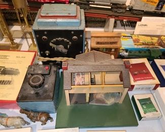 Train Collectibles GALORE! (Train Cars, Train Sets, Bridges, Books, Collector's Plates, Ornaments, Posters, Pictures, Paintings, Figures, Buildings, Accessories, Clocks, & MORE!)