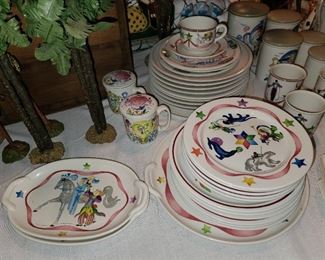 MASSIVE Villeroy And Boch Dinnerware Set (Pattern - Le Cirque)