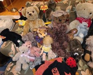 Assorted Plush (Bears, Dogs, Cats, Etc.)