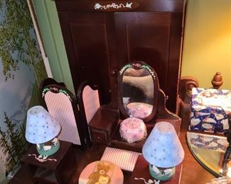 Muffy Bear Furniture & Accessories