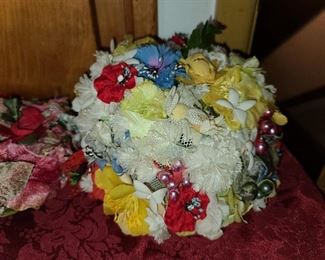 STUNNING COLLECTION OF BEAUTIFUL VINTAGE HATS! ALL IN GREAT CONDITION!