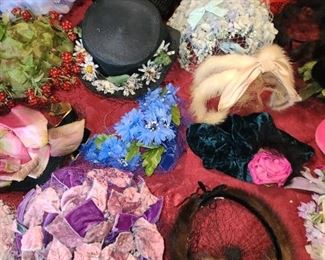 STUNNING COLLECTION OF BEAUTIFUL VINTAGE HATS! ALL IN GREAT CONDITION!