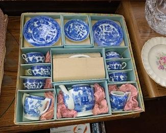 Blue & White Willow Tea Set In Original Box