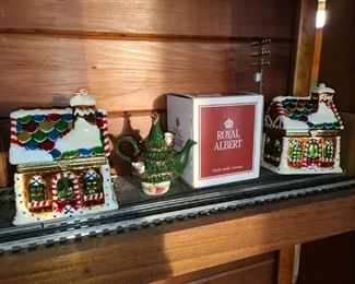 Christmas Musical & Animated Trinket Boxes