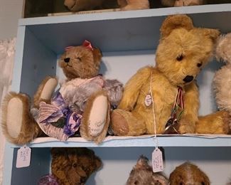 &Mary Halstad Artist Signed Bear & Chad Valley England 1940s Bear