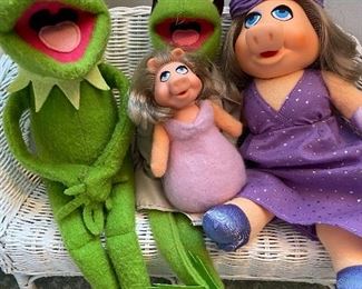 Kermit the Frog and Miss Piggy!