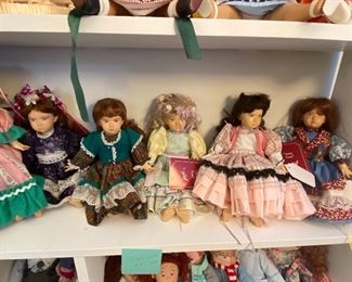 Hibel Wooden crafted dolls