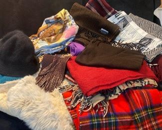 134 Fur, Cashmere And More