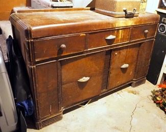 Antique Waterfall Styled 3 Drawer Buffet With Lower Cabinet Storage, 37" x 60" x 20"