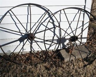 Metal Wagon Wheels, 29" Round, Qty 2