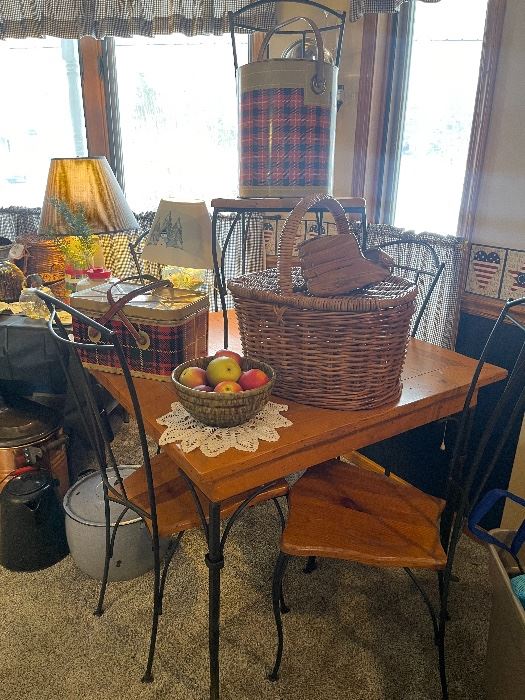 Estate Sales by Holly hosts the Rummel’s... starts on 2/11/2022