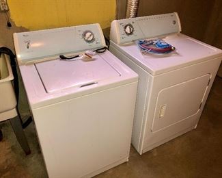 Whirlpool washer and electric dryer