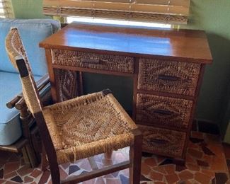 Jute desk and chair