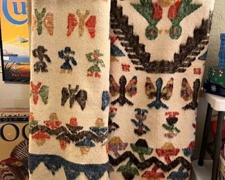 Floral wool blanket, 42 x 62 and 78 x 86