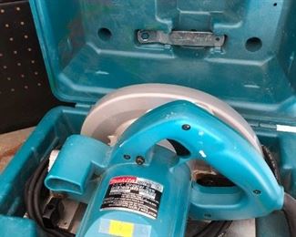Makita circular saw