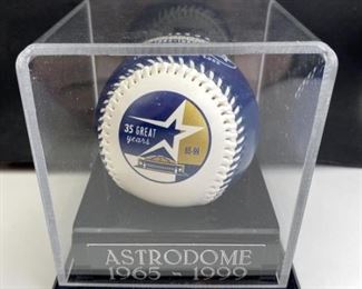 For your consideration is this Limited Edition Astrodome Baseball w/ COA /5000