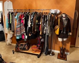 SECOND CLOSE RACK IN THE WOMEN'S BOUTIQUE, CASUAL, YOUTHFUL, MULTIPLE SIZES INCLUDING CABI, ANN TAYLOR, LOFT, TALBOTS, AND MORE!