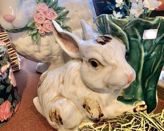 EASTER DECOR....IT'S JUST AROUND THE CORNER!