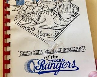 SIGNED TEXAS RANGERS COOKBOOK WITH MOST PLAYERS AUTOGRAPHS!