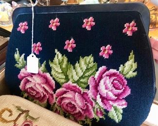 VINTAGE LARGE EMBROIDERED ROSE PURSE! STAND OUT!