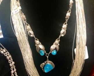 100 STRAND HEISHI SILVER LIQUID NECKLACE! BEAUTIFUL TURQUOISE STERLING NECKLACE.
