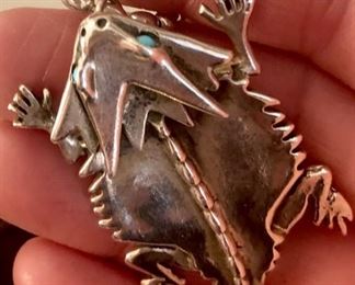 CHARLES PRATT HORNED TOAD WITH TURQUOISE UNDERBELLY.