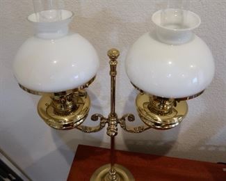 Large Vintage Solid Brass Students Oil Lamp with Glass Shade in excellent condition