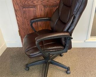 Global Furniture Adjustable Faux Leather Office Chair - 27 CHAIRS AVAILABLE
