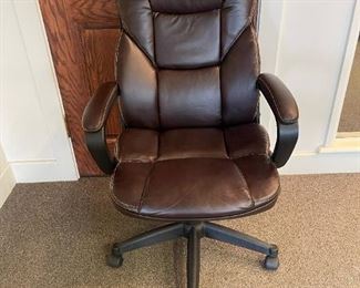 Global Furniture Adjustable Faux Leather Office Chair - 27 CHAIRS AVAILABLE