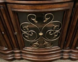 Casa Cristina by PULASKI Buffet