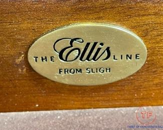 Ellis Line by SLIGH Executive Desk