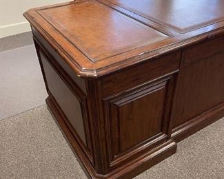 Ellis Line by SLIGH Executive Desk with Leather Inlay