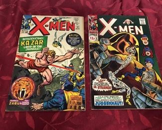 Hundreds of comics, sold in lots.