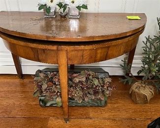 Very early Bedemeier flip top